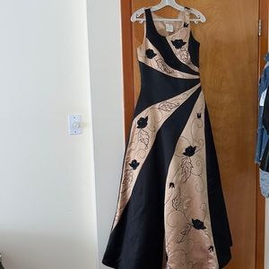 Alyce Design Black & Gold Flower Embroidered Beautiful Gown Dress Size S